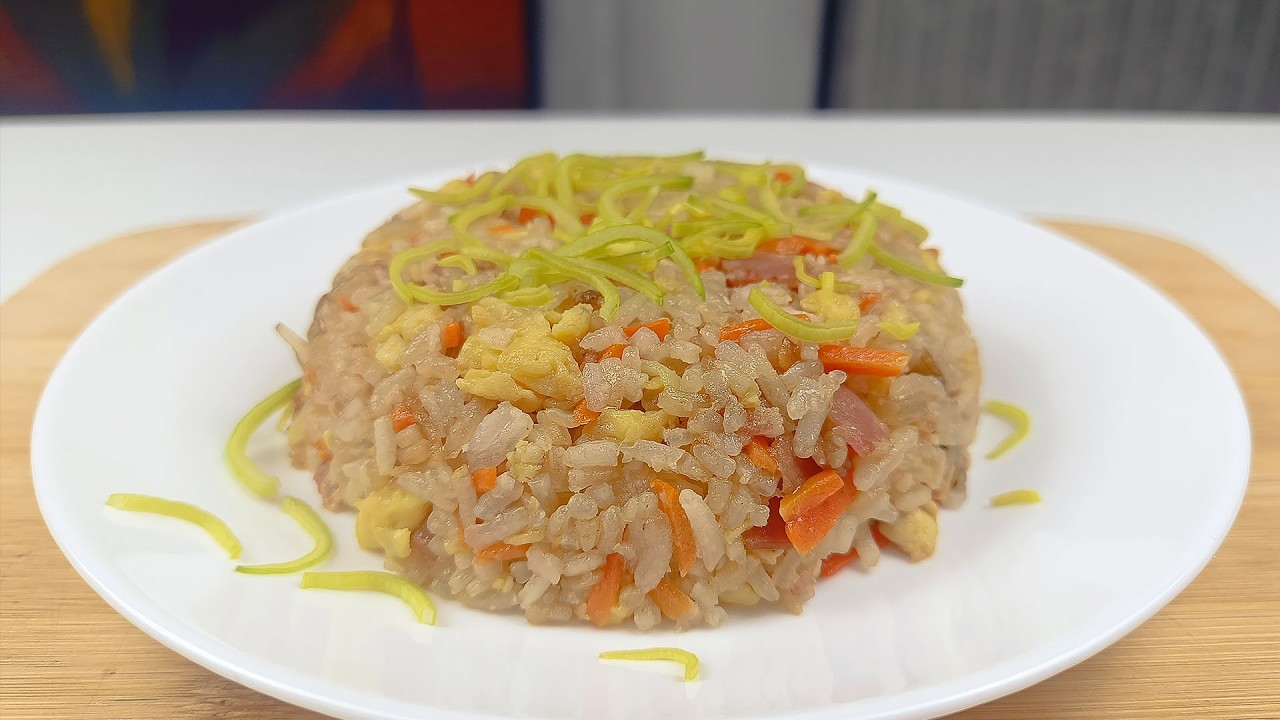 Hausgemachtes Yakimeshi: Gebratener Reis nach Anime-Art 🍳✨  Schnell, einfach & voller Geschmack!