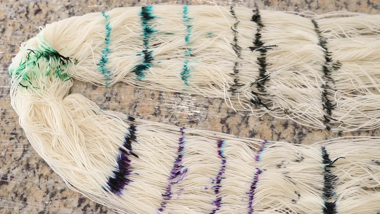 Dyepot Weekly #39 - A Unique Way to Dip Dye Yarn By First Painting Concentrated Dye onto Yarn