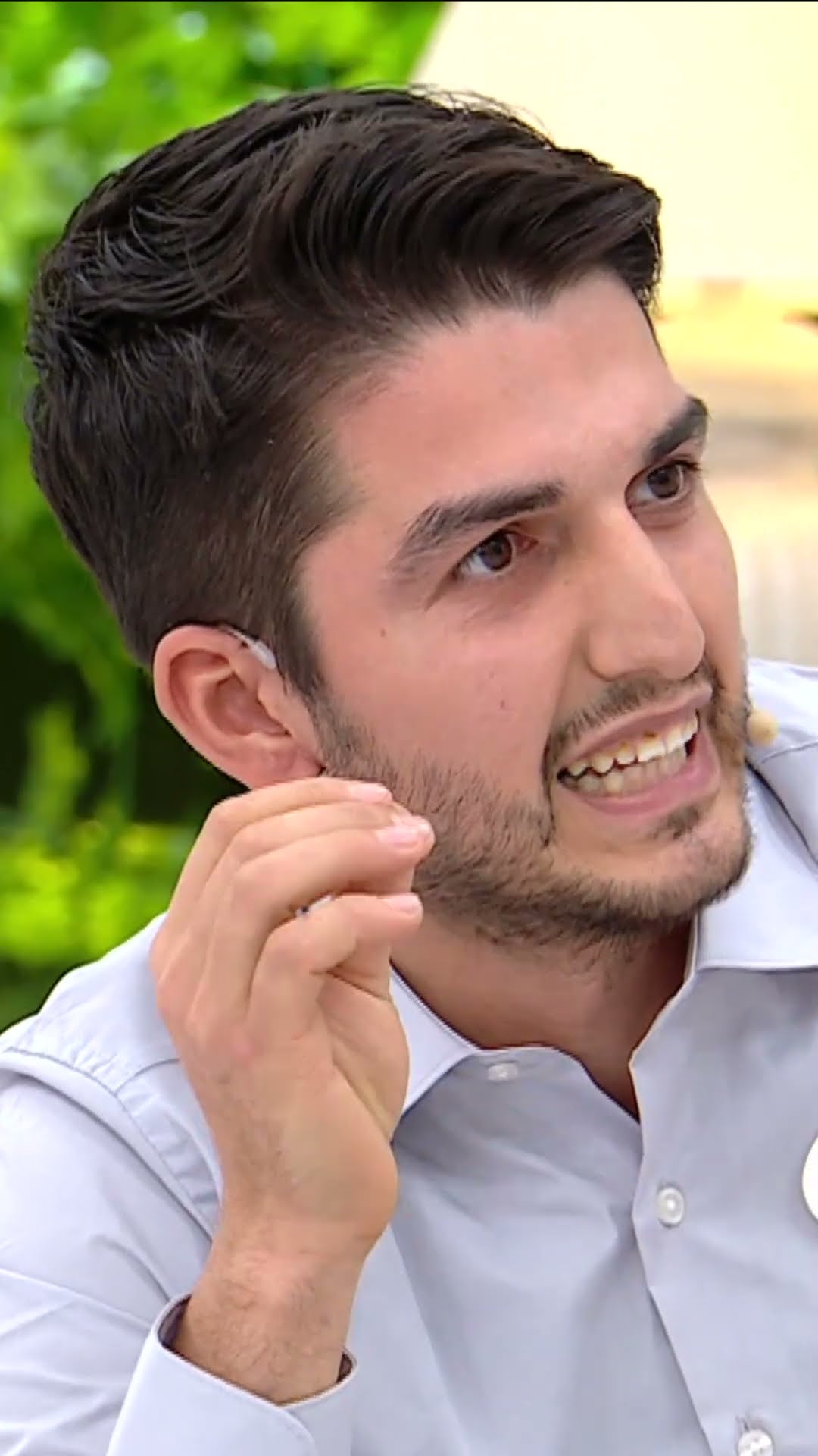 Bir anne evladına bunu nasıl yapar? #esraerol #shorts