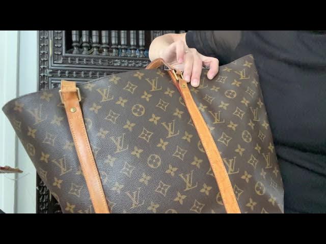 The vintage Louis Vuitton Babylone really does the trick for a laptop