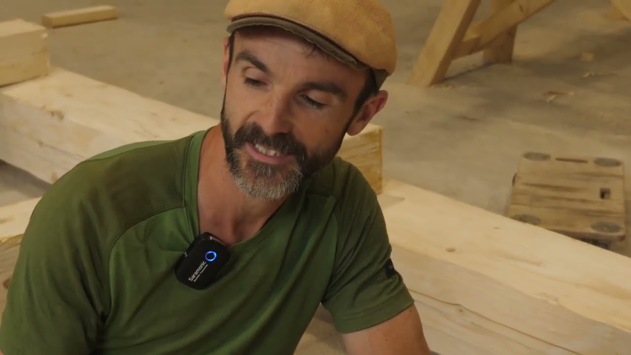 Les haches des charpentiers: le retour, taille et assemblage des bois équarris, toujours passionnant