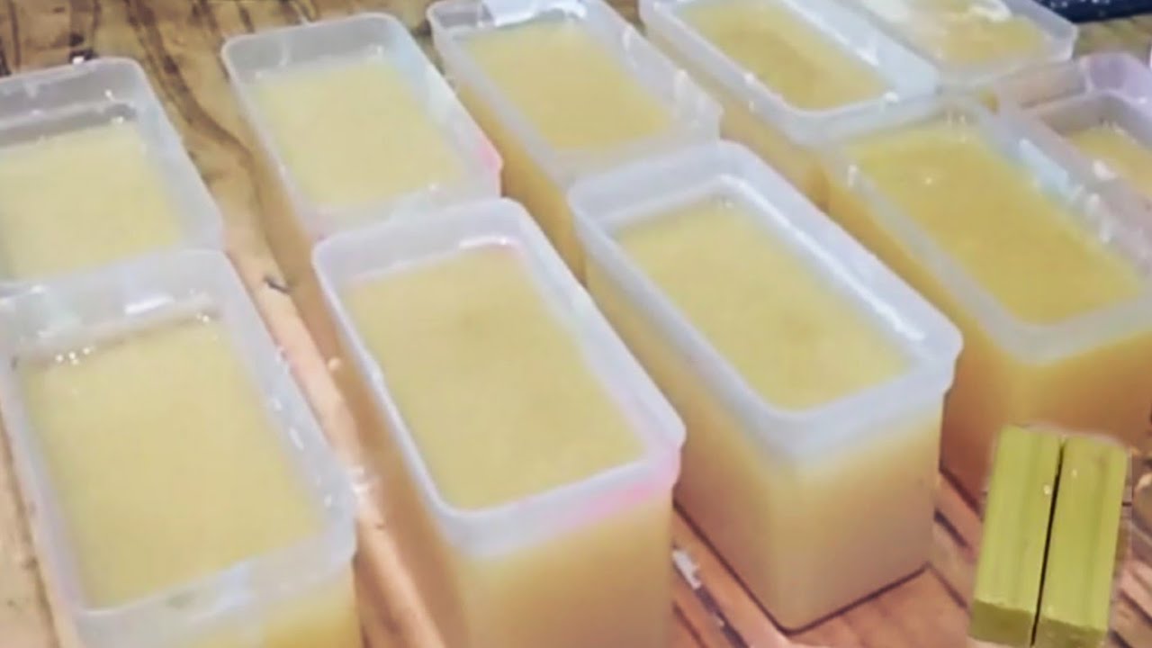 misturei açúcar no sal /sabão durão sem soda super fácil