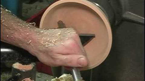 Turning a cherry log into a bowl, part 4