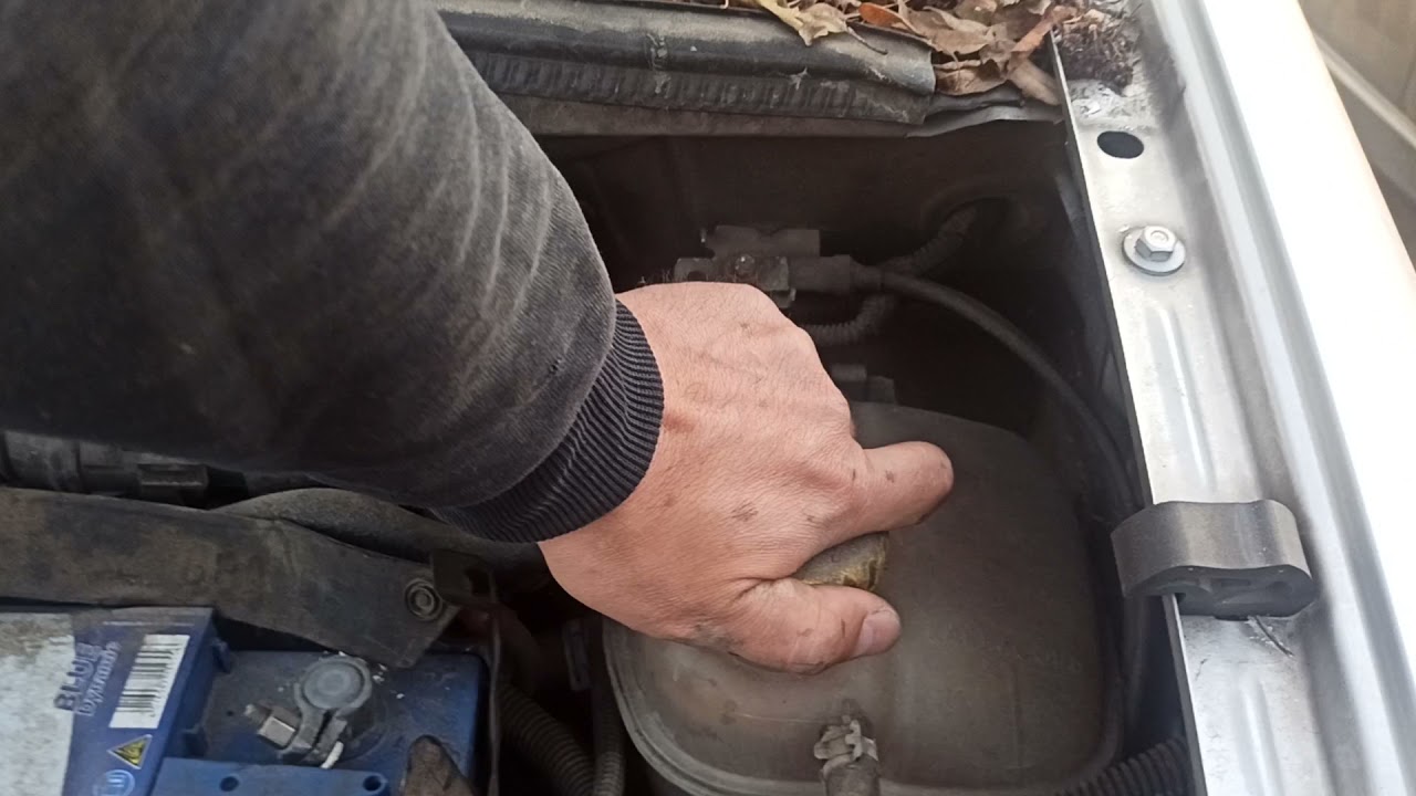 B1111 Opel Zafira A - YouTube