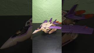 Transformers Animated Voyager Class Blitzwing Transformation