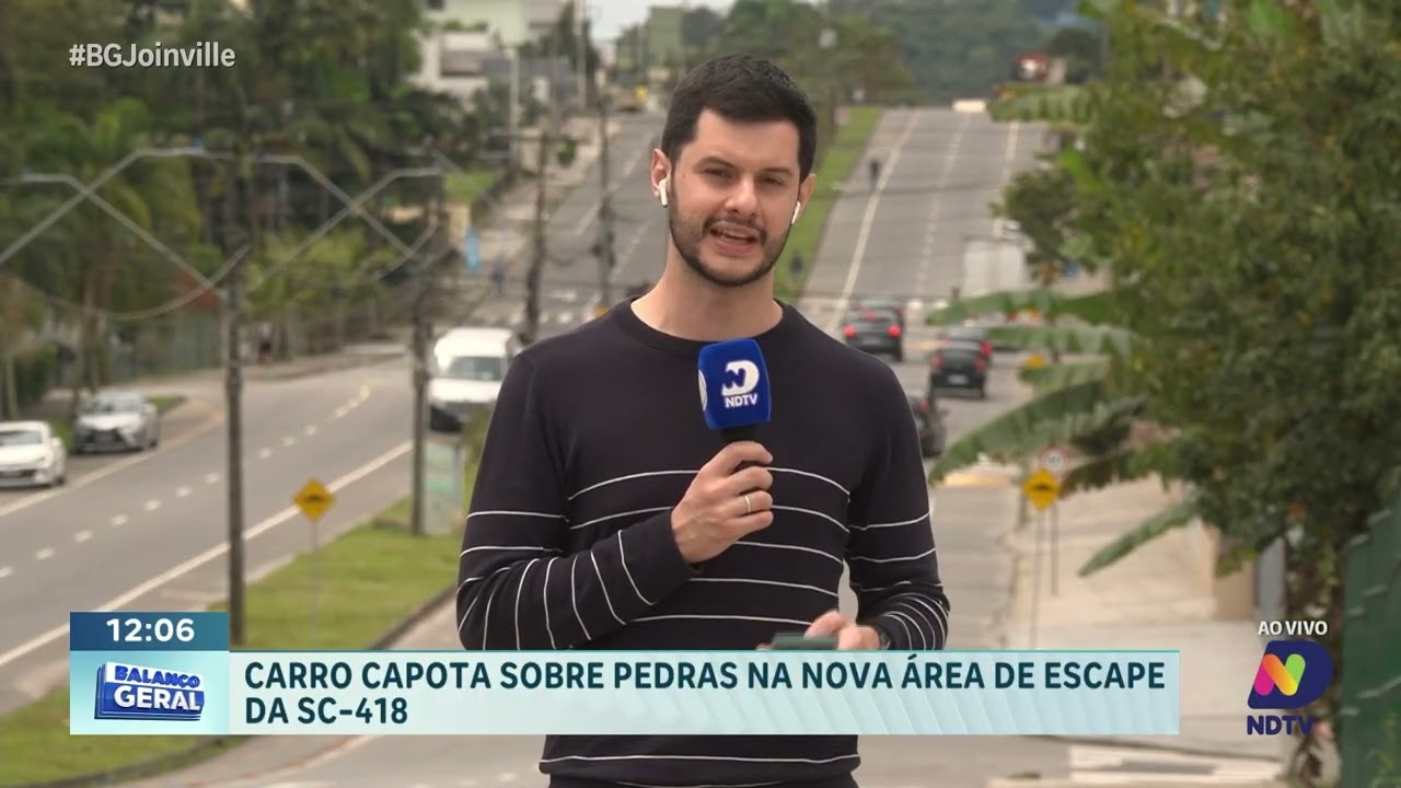 Carro capota sobre pedras na nova área de escape da Serra Dona Francisca
