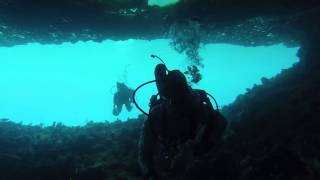 BoatersDivingGuide - Footage of Thunderbolt Cave