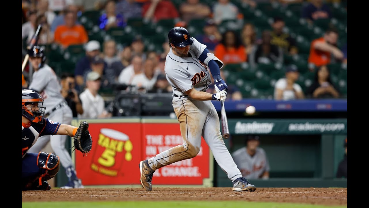 Vierling catch, homer lift Tigers over Astros 7-6 in 11