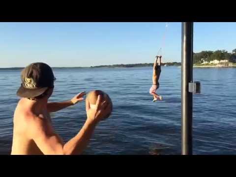 Video till Så här fångar man en amerikansk fotboll
