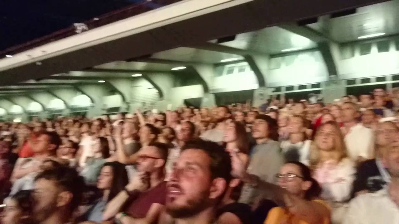 Beyoncé - Love On Top, Milano San Siro, The Formation World Tour HD