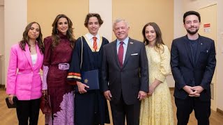 تخرج الأمير هاشم بن عبدالله الثاني من مدرسة كينغز أكاديمي بمادبا،بعد إنهائه مرحلة الثانوية العامة‏⁧‫