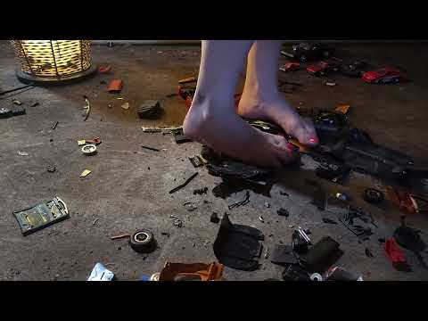 Barefoot yunkyard crush (aftermath) #asmrcrush #asmrsounds #asmr