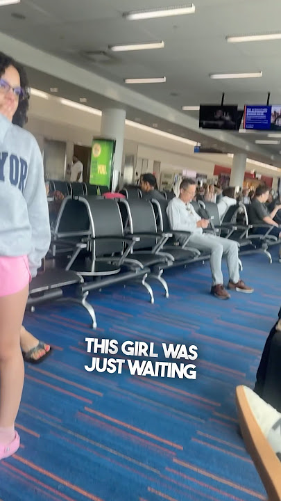 Bandara heboh dengan hal ini 😂