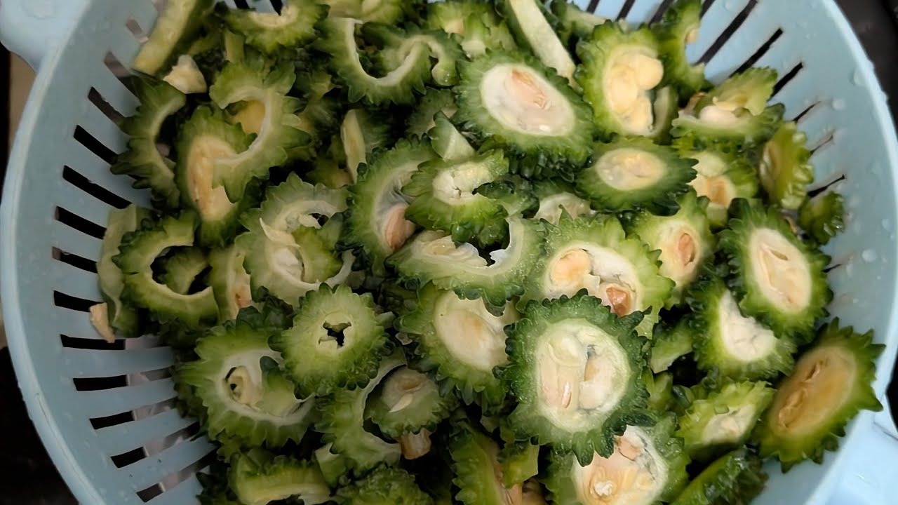 Tasty karela recipe with Sonam 😀😁😍😍