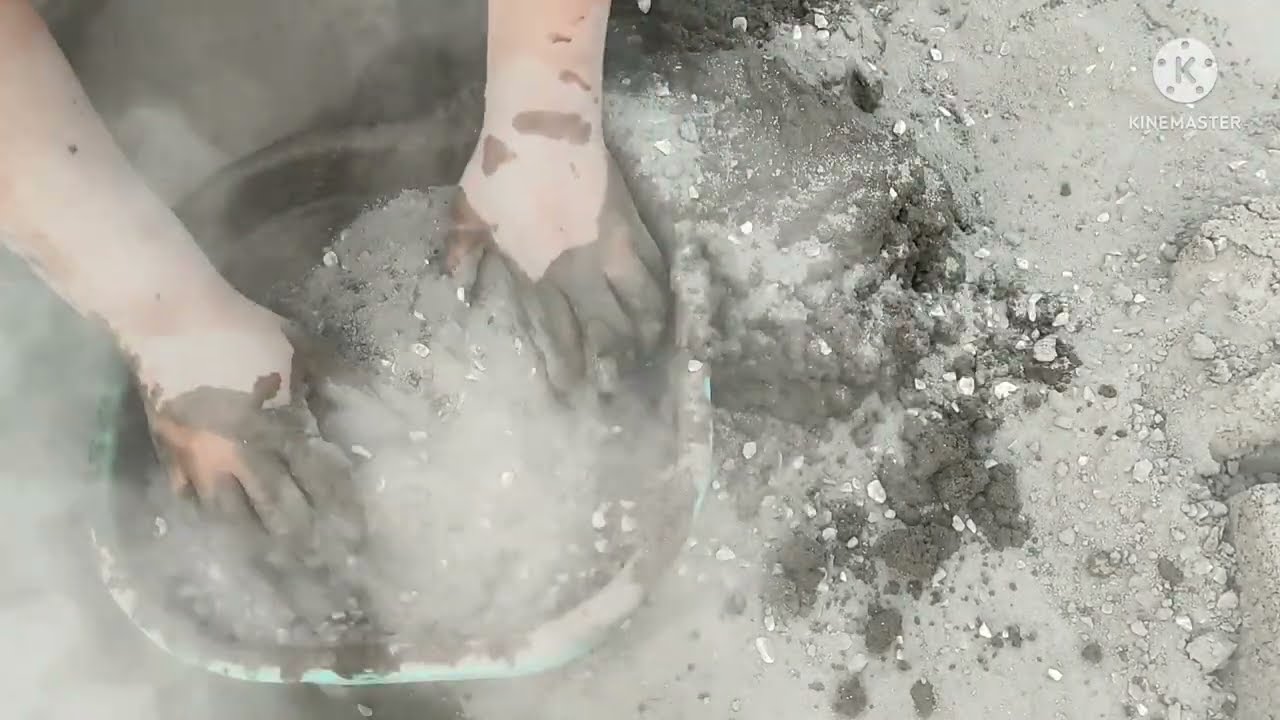 ASMR: dusty very soft broken shapes of white concrete sand pouring in water+dry crumbling on floor 🤤