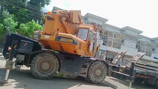 Isuzu Self Loader Truck Kobelco RK160-2 Rough Terrain Crane Installing Box Culvert 