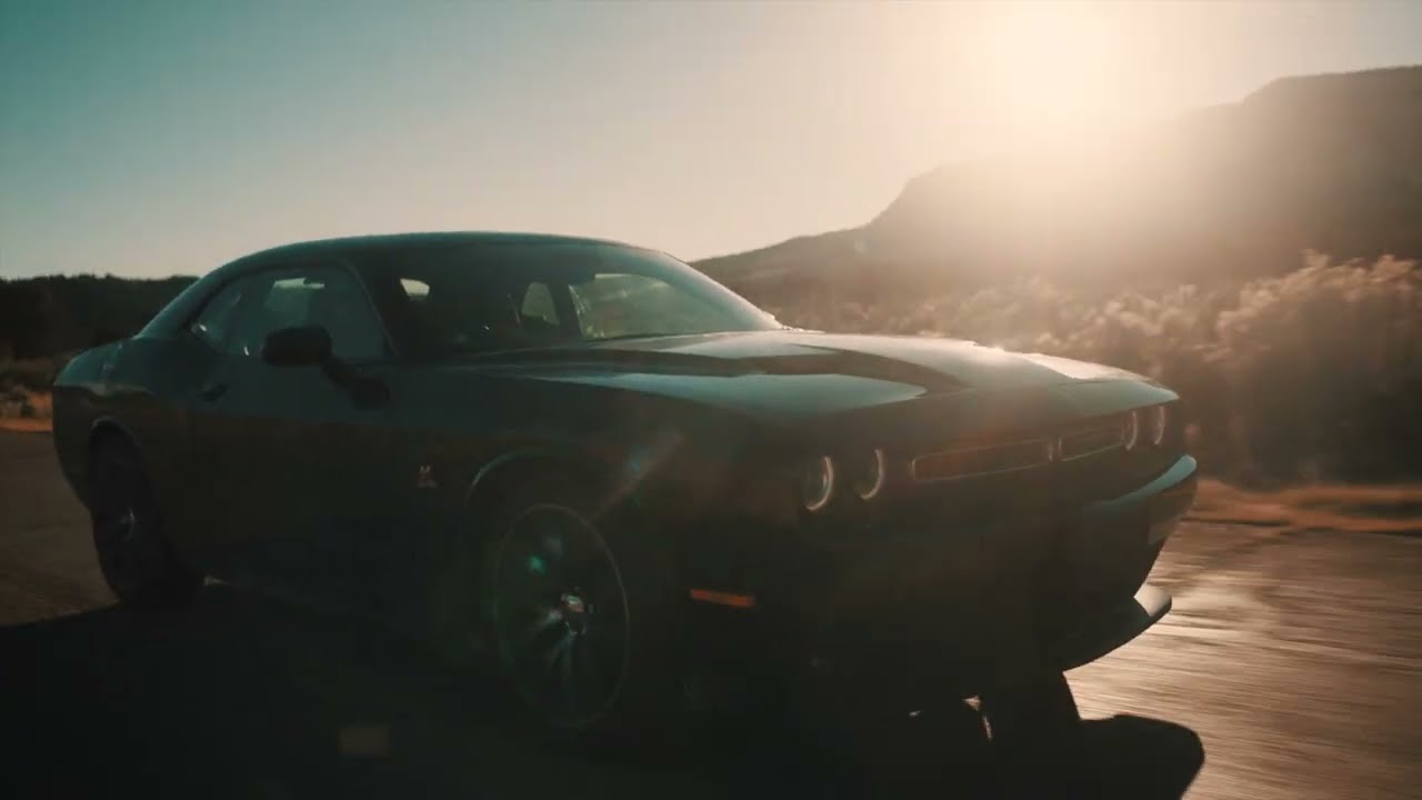 Tauro V8, a spec commercial.
