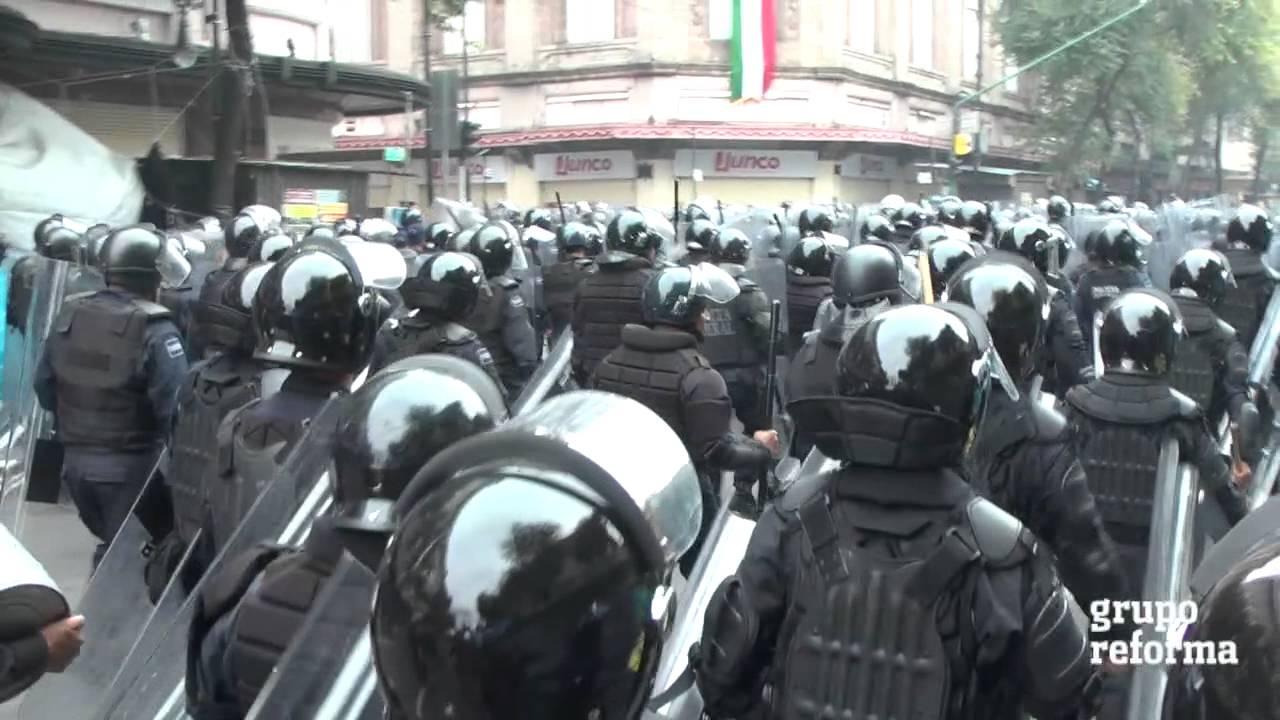 Toma Policía Federal el Zócalo