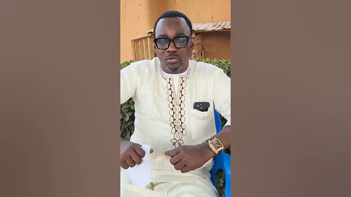 Watch This! Moment Alh Pasuma Delivers Invite to General Kollington Ayinla at his Residence