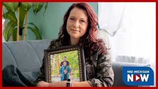 Sandra Hernden, mother, sues school school board members; Suing over remote learning