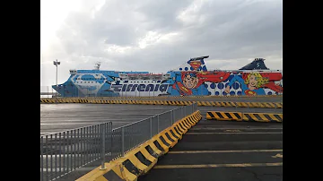 In che via è il porto di Napoli?
