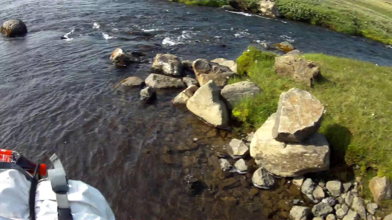 River crossing F578 Iceland — Arnarvatnsvegur — video poster