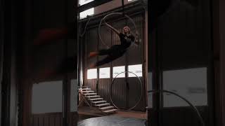 Flying in my hoop is the best feeling #shorts #aerialist #aerial