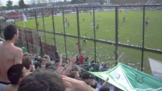 Hinchada Ferro en cancha de Douglas Haig 16/09/2012