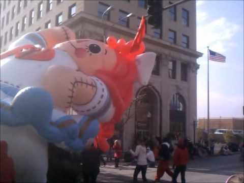 Raggedy Anne Balloon Fail