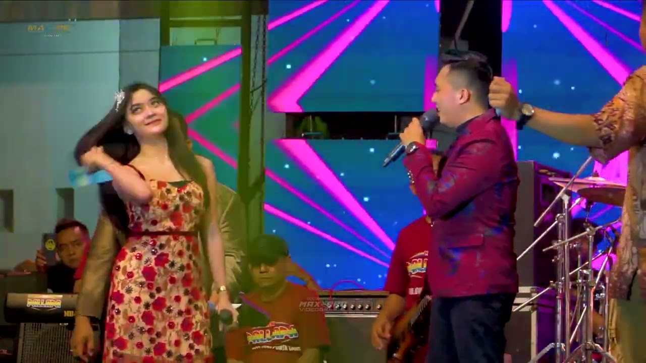 KAWIN KONTRAK DUET TIARA AMORA FEAT BAYU NEW PALLAPA TLOGOREJO JAKEN