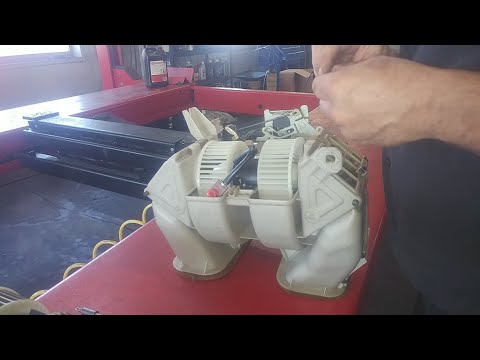 Blower motor replacement 1993 Acura Legend.