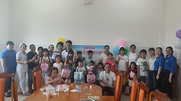 Các bé tham gia trò chơi mừng ngày quốc tế thiếu nhi 1/6, tại PK An Nghĩa