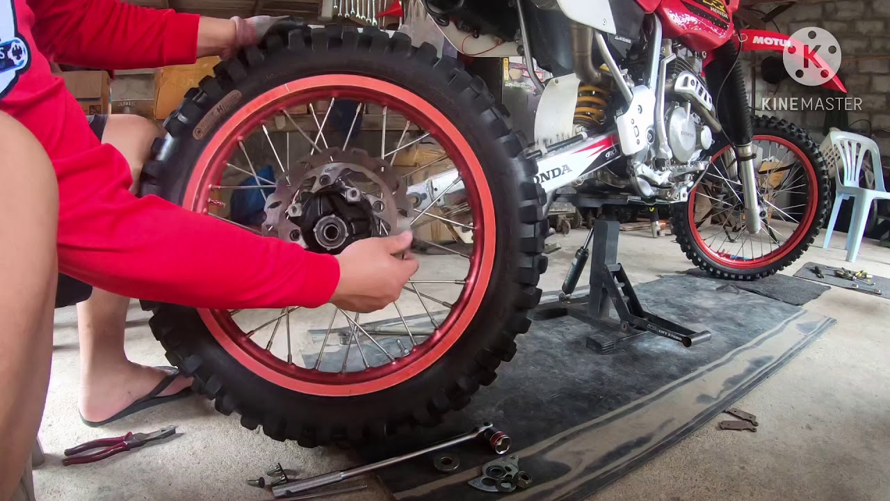 Honda XR400R 2000 Change wheels
