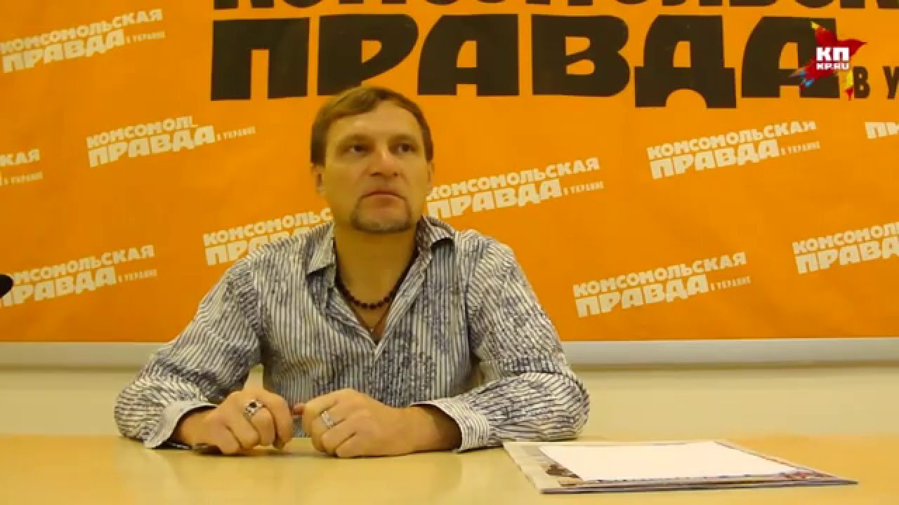 Олег Скрипка : Слушать "Лабутены" с матом на вражеском языке - это ненормально!