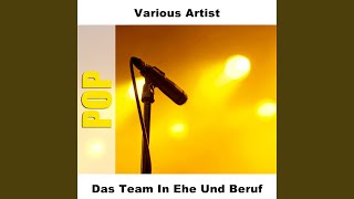 Video thumbnail of "Ralf Bendix - Sekt Für Das Ganze Lokal"