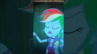Applejack vs Rainbowdash