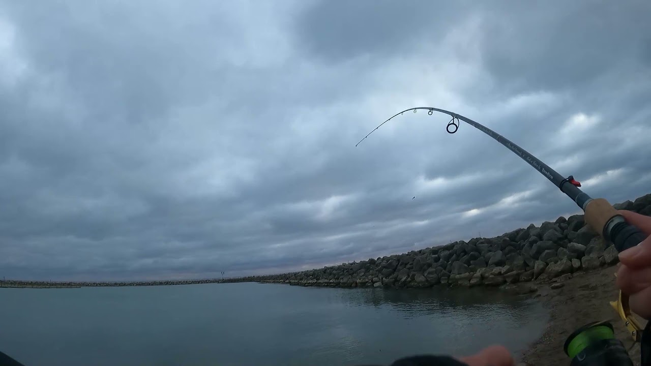 アメリカの釣り！ミシガン初（多分）！エサ無しウキルアーで