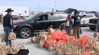 San Antonio group steps up to fight hunger, collects 600 pounds of food and $43,000 for food bank