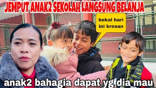 BEKAL JEMPUT ANAK2 SEKOLAH,LANGSUNG BELANJA ,EMAK2 HARUS SERBA BISA 🤗