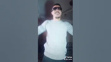 بيومي فؤاد عاوز اسمع مزيكا فيها دلع 