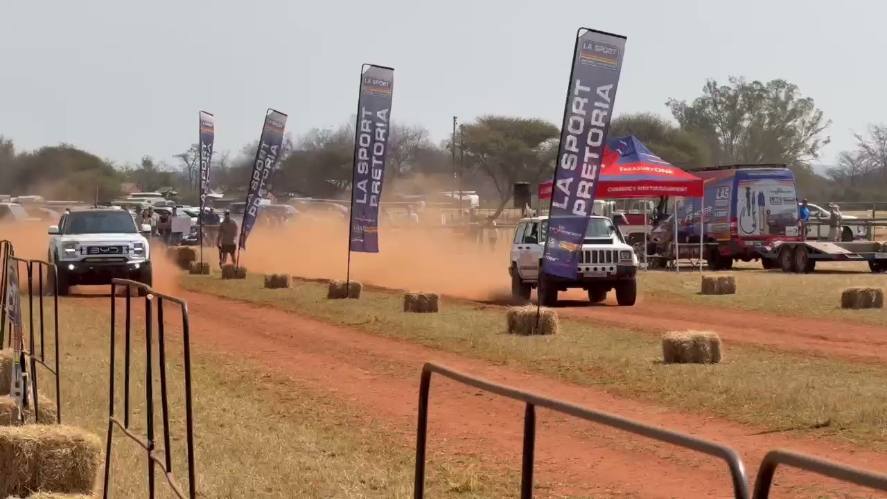 Dirt Drag BYD Shark VS Jeep Cherokee XJ