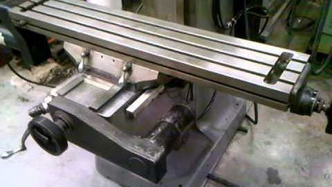 Bridgeport Series I mill with Acu-Rite MILLPWR