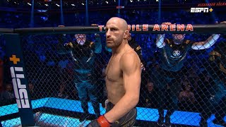 Celebrity Detail Excerpt: DC breaks down Volkanovski vs. Holloway 3 | ESPN MMA Profile