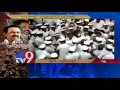 Stalin torn-shirt photo shoot for TN municipal elections