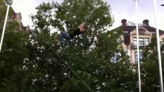 Straddle whip - Catch!