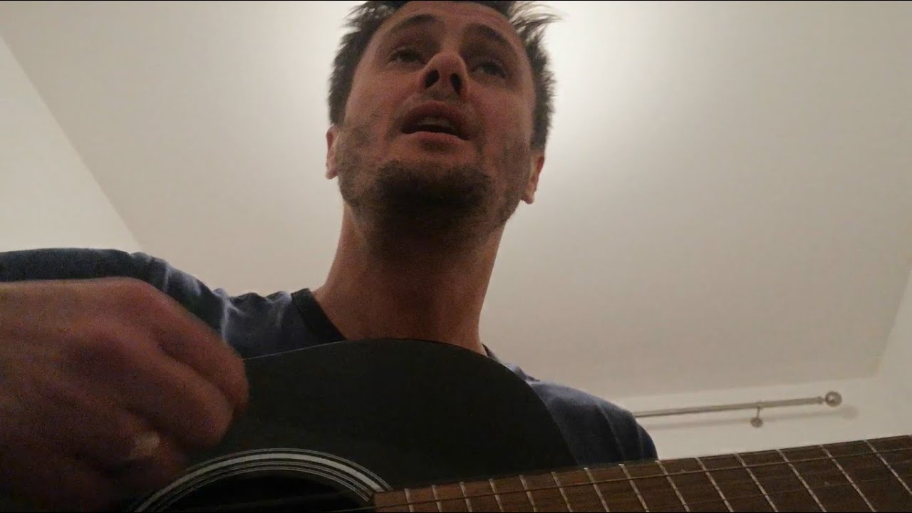 Jenia Scroodge - Looking down