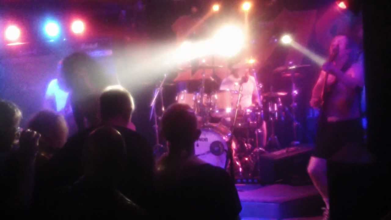 AC/DC BON SCOTT TRIBUTE 