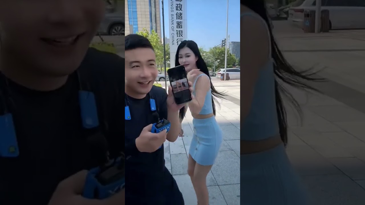 Hilarious Marshal Teases a Beauty in the Park: Chat Up a Beautiful