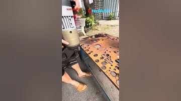 Máy đột Unifast NMHP-32E đột lỗ thép dày 12mm phi 32mm