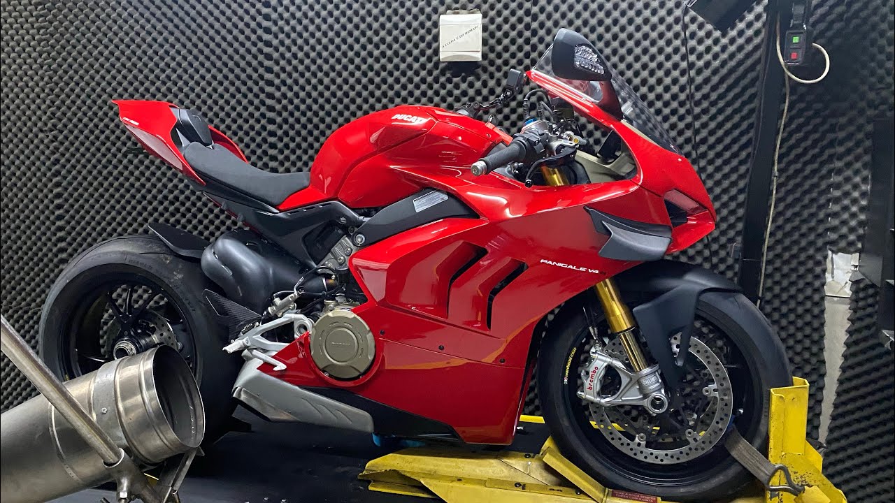 TESTAMOS A POTÊNCIA DA DUCATI V4S